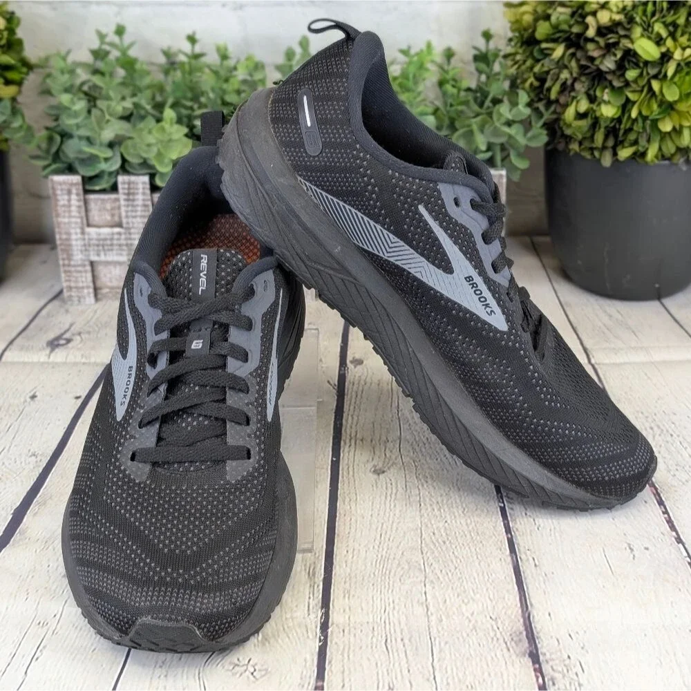 Brooks Men's Revel 6 Running Sneakers